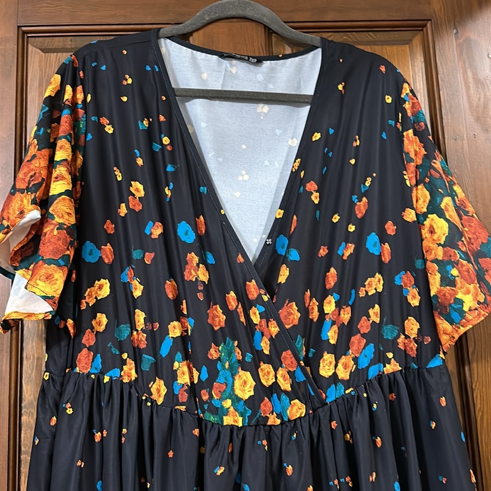 Bloomchic Black Floral Maxi Dress 22/24 - Picture 2 of 8